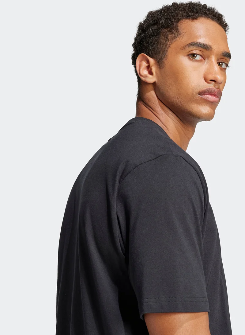 اديداس Essential Linear T-Shirt