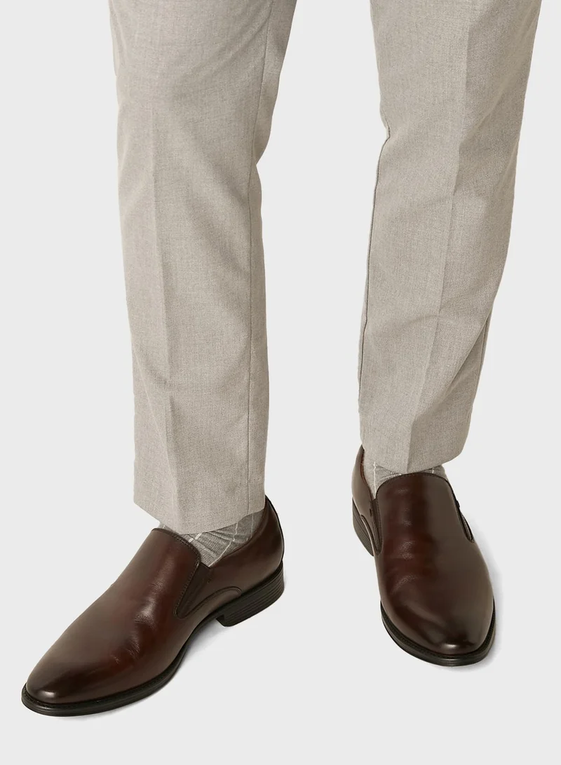 لو كونفورت Formal Slip Ons Shoes