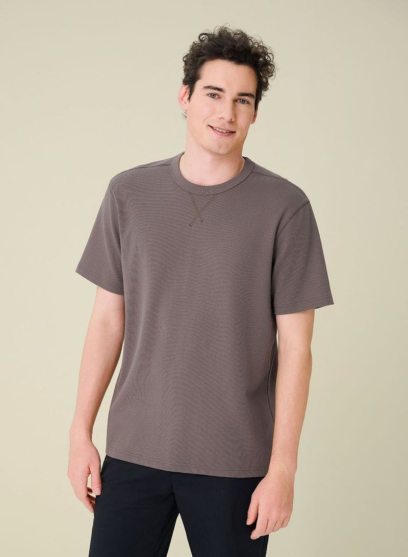 GIORDANO Men’s Regular Fit Stretch Waffle Tee - Image 1