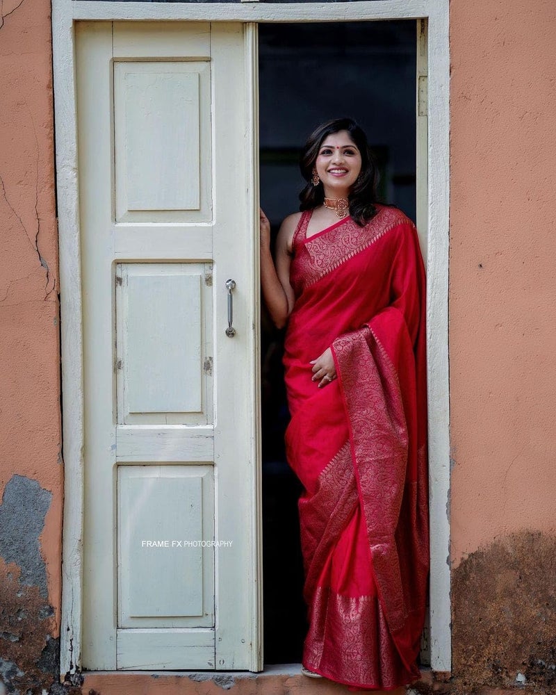 C J Enterprise Women's Pure Soft Kanjivaram Silk Saree for Wedding Kanchipuram Pattu Sarees Banarasi Cotton Latest Sari With Blouse Piece Design Wear ladies new sadi Party 2024 (Yatri-51) (Red) - Image 4