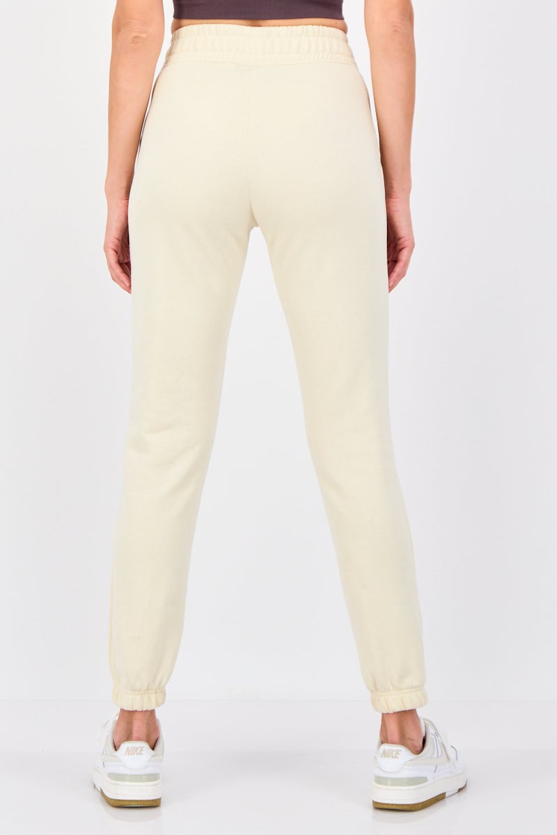 Nike سروال رياضي خارجي للنساء بتصميم قياسي، كريمي - Image 2