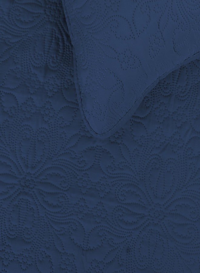 Easy-Going Twin Size Reversible Quilt Set with 1 Quilt and 1 Pillow Sham, Soft Bed Quilt Cover, Water Resistant Lightweight Microfiber Bedspread, Stain Resistant, Damask-Dark Blue/Light Blue - Image 3