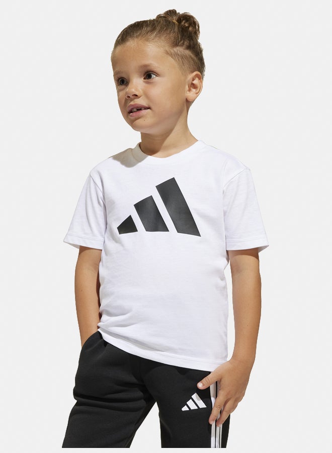 Adidas essentials unisex graphic t-shirt  - Image 1