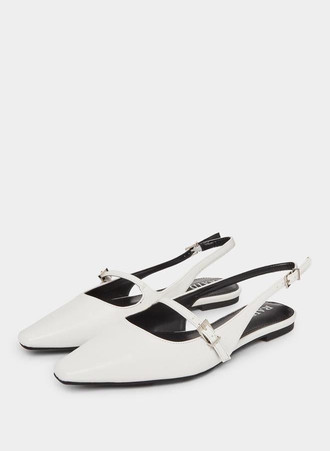 ريد حذاء ميولز فلات مزين بإبزيم وسير خلفي - Image 2