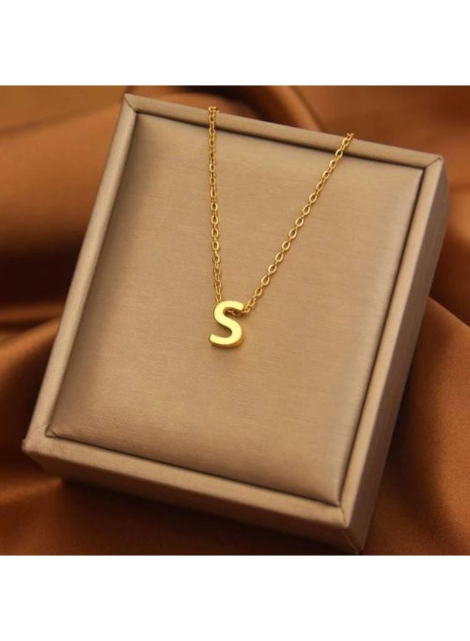 Luxuria Elegant necklaces for women made of stainless steel plated with 18k gold, trendy personalized love letter necklace, small name necklaces, gift for teenage girls - letter (S) - Image 2