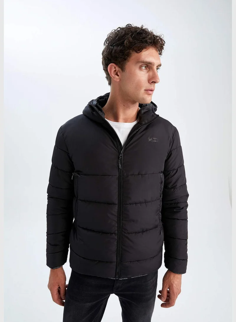 ديفاكتو Man Regular Fit Hooded Outer Wear Jacket