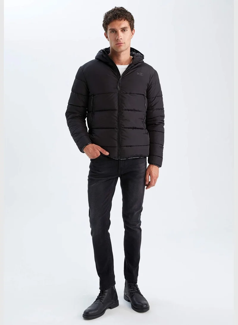ديفاكتو Man Regular Fit Hooded Outer Wear Jacket