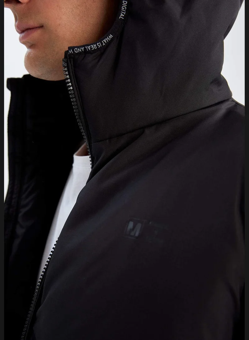 ديفاكتو Man Regular Fit Hooded Outer Wear Jacket