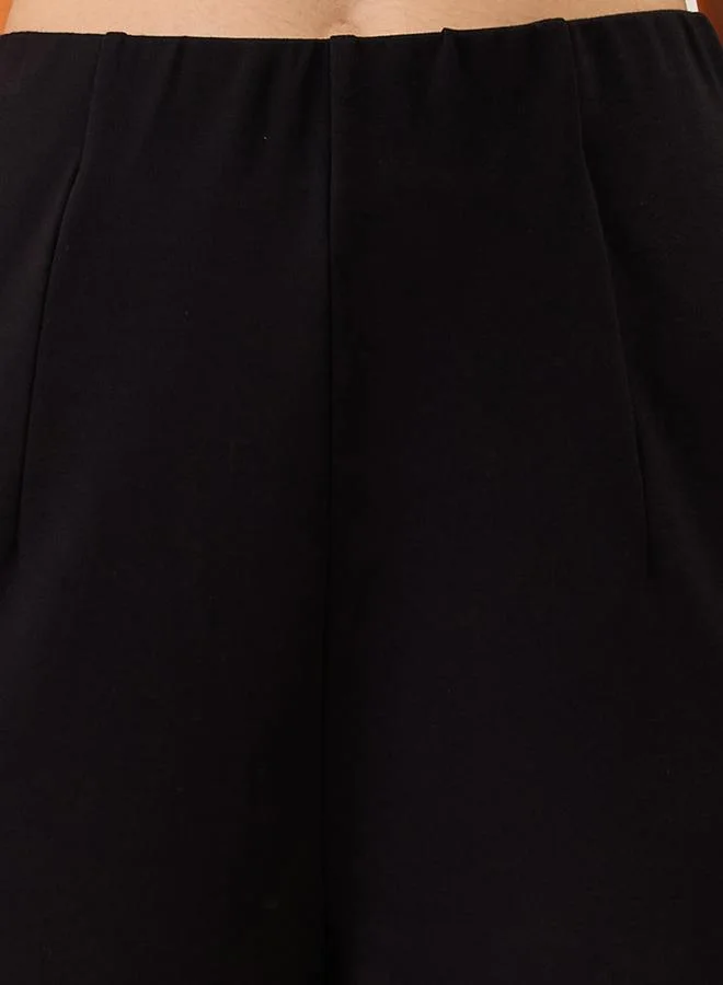 globus Black Solid Mid-Rise Wide Leg Trousers