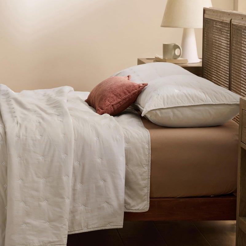 Bedsure 100% Cotton Quilt Set - Queen Size Bedspread, Lightweight Soft Bed Coverlet, 3-Piece Cozy Stitching Comforter with 2 Pillow Shams in Embroidery Clover Pattern, 90x96 inches, Beige - Image 4