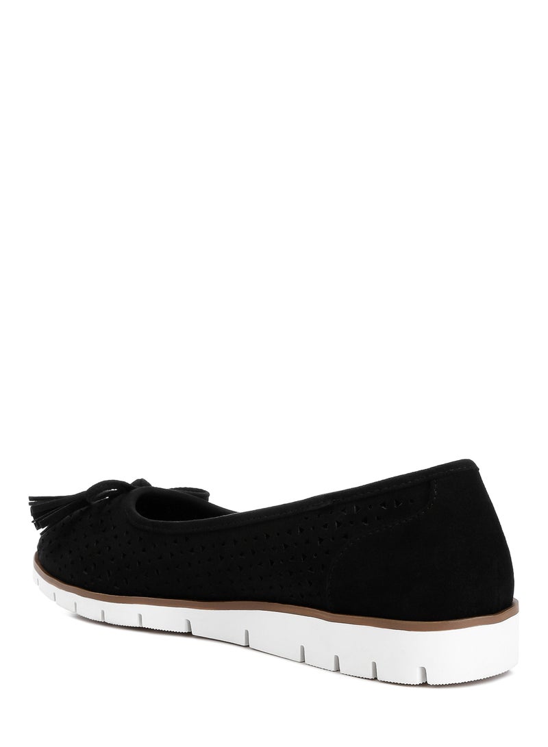 لندن راج أحذية باليرينا نسائية من لندن راغ مصنوعة من الجلد الصناعي المثقب باللون الأسود - Image 3