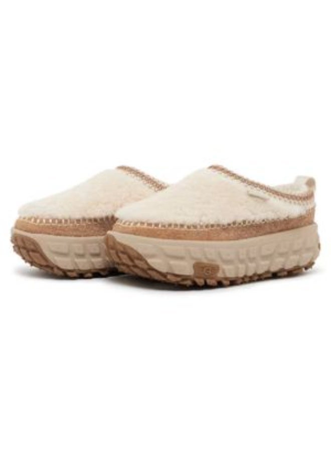 UGG Venture Daze Cozy Platform Boot with Non-Slip Outsole and EVA Midsole - Image 2