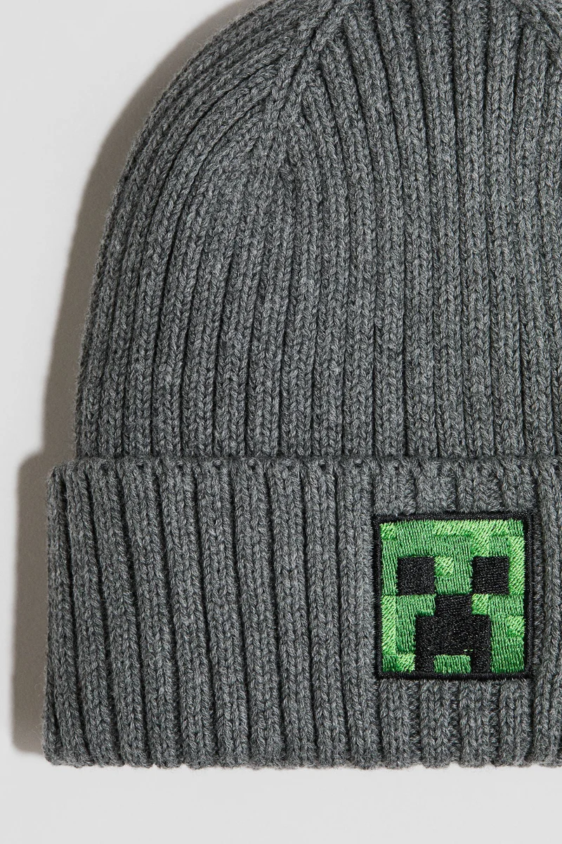 H&M Appliquéd beanie