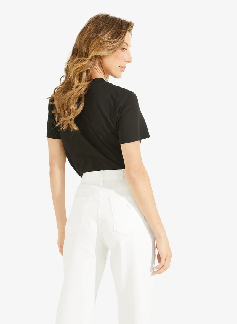 GUESS Logo Classic Fit T-Shirt