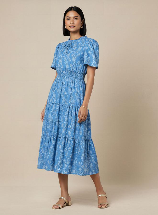 سبلاش فيڤ فستان ميدي من الفيسكوز بطبقات وأكمام فراشة - Image 1