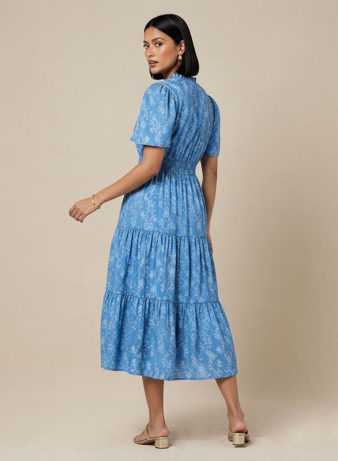 سبلاش فيڤ فستان ميدي من الفيسكوز بطبقات وأكمام فراشة - Image 3