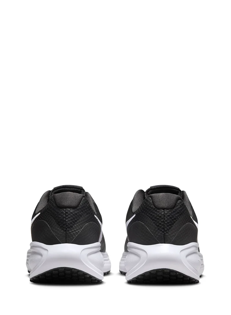 Nike Revolution 8 Wide