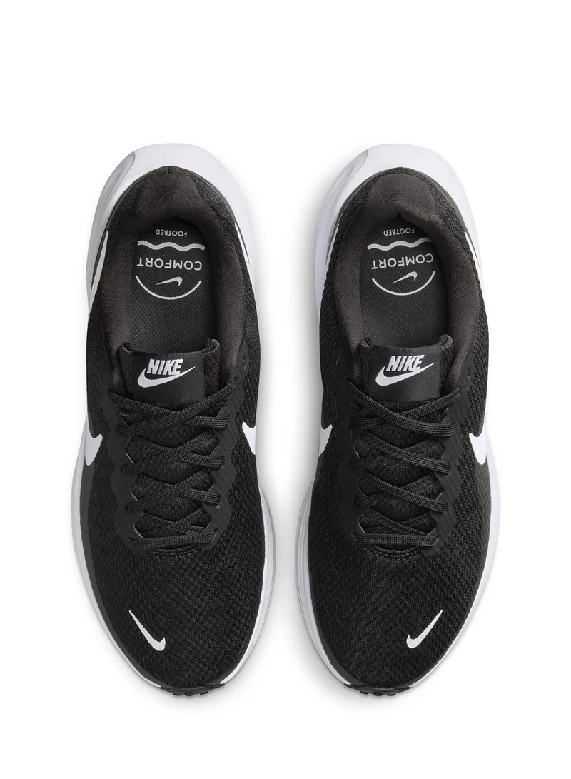 Nike Revolution 8 Wide