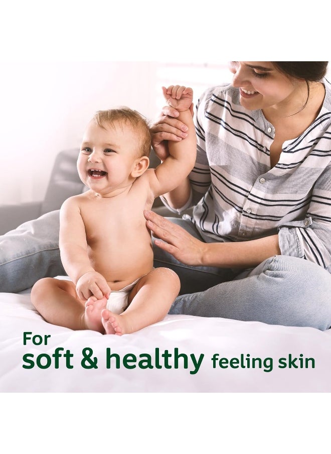 Johnson's Baby Johnson's Baby Powder, Cornstarch Formulation, 99% Plant-Based Powder, Talc-free, Absorbs Moisture & Protects Skin, Classic Baby Fragrance, Dermatologist Tested, 400g + 200g  - Image 3