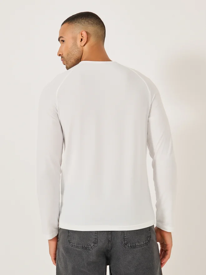 Styli Styli Solid Henley Neck Slim Fit T-Shirt