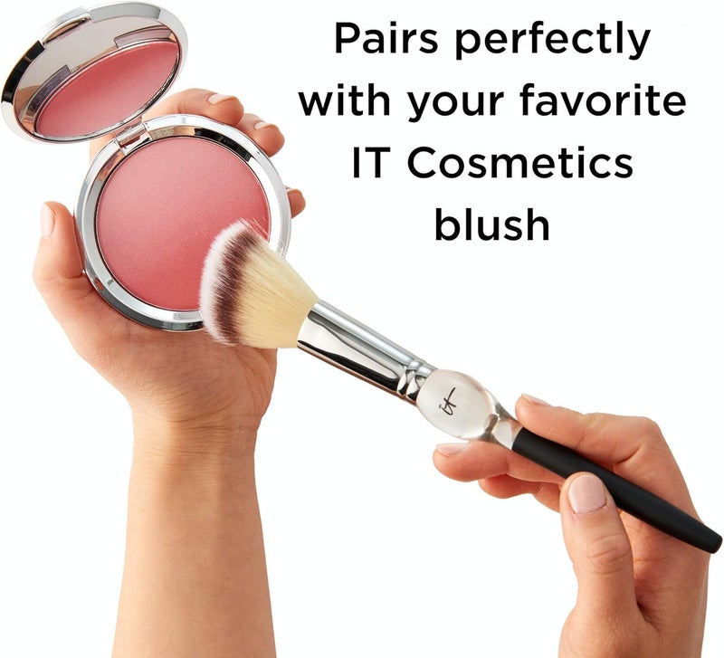It Cosmetics Heavenly Luxe French Boutique Blush Brush No. 4 - Image 3