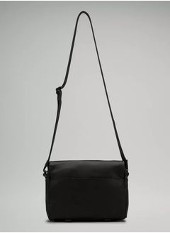 Lululemon Wanderlust Messenger Bag 6.5L  - Image 4