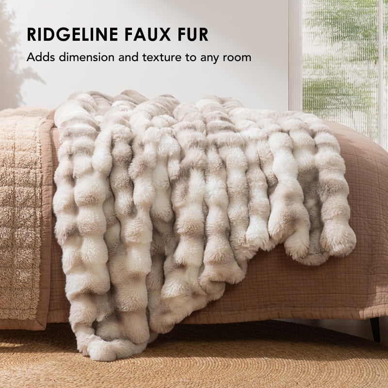 Evergrace Ultra Soft Luxury Ridgeline Faux Rabbit Fur Fur رمي بطانية سميكة دافئ الفقاعة رمي السرير بطانيات عكسية مريحة لأريكة كرسي أريكة رمادي 50 × 60 بوصة 870 GSM - Image 2