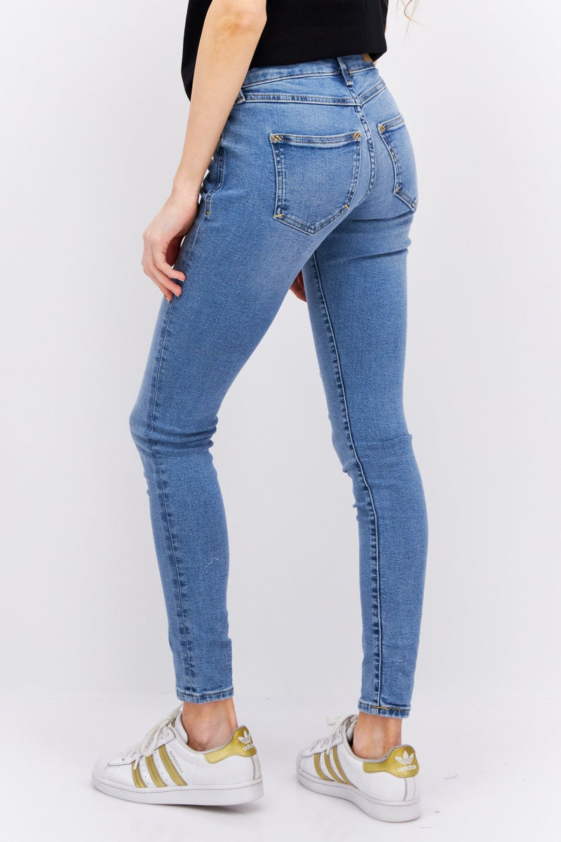 ESPRIT Women Skinny Fit Light Wash Stretchable Jeans, Blue - Image 3