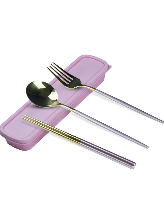 بيرام مجموعة أدوات المائدة بيرام تشوب فورك آند سبون – 4 قطع مع علبة تخزين (وردي) ملعقة، شوكة، عيدان طعام (Chopsticks) بمقابض أنيقة غير قابلة للانزلاق | مجموعة أدوات مائدة قابلة لإعادة الاستخدام للاستخدام في المنزل، المكتب، السفر، والمطاعم. - Image 1