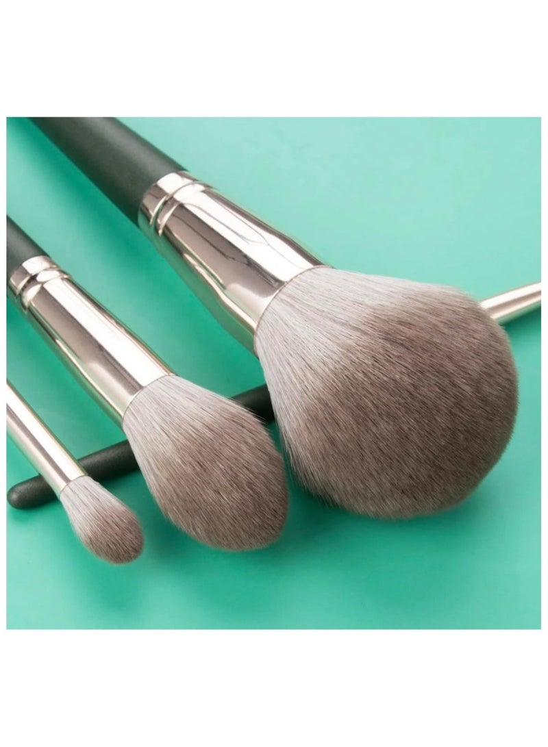 Mn 14Piece Premium Makeup Brushes Set - Image 4