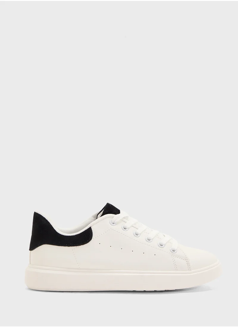Andarina Ladies Lace Up Sneaker