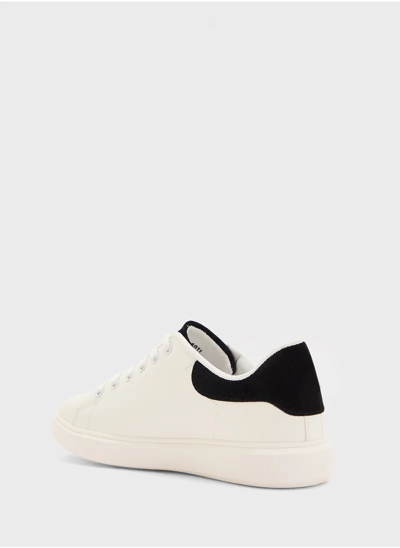 Andarina Ladies Lace Up Sneaker