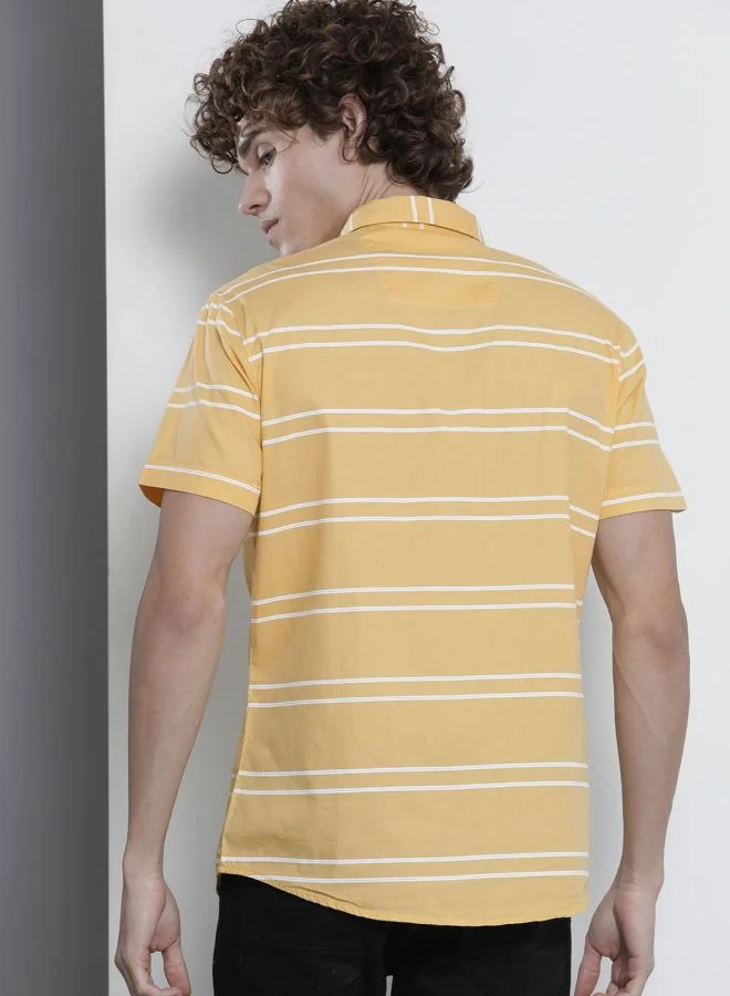 The Indian Garage Co Men Slim Fit Striped Half Sleeves Spread Collar Casual Shirt