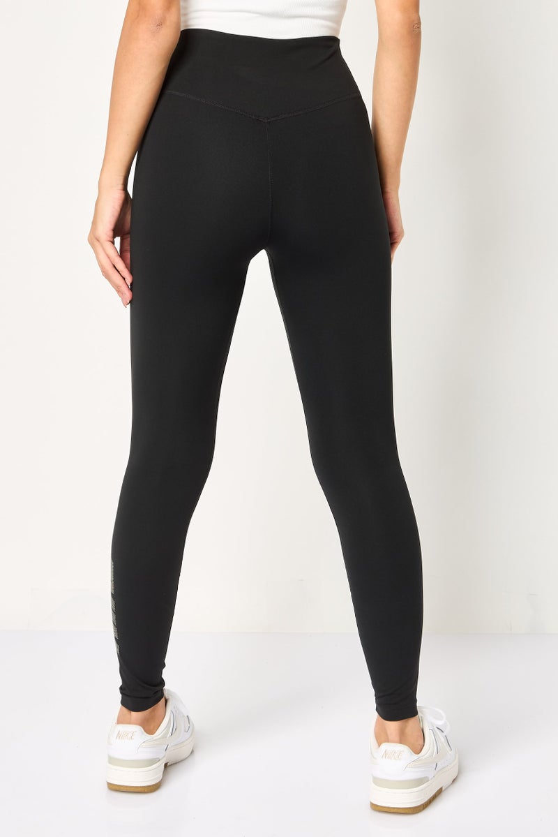 Nike ليجنز تدريب ضيقة للنساء 7/8، سوداء - Image 4