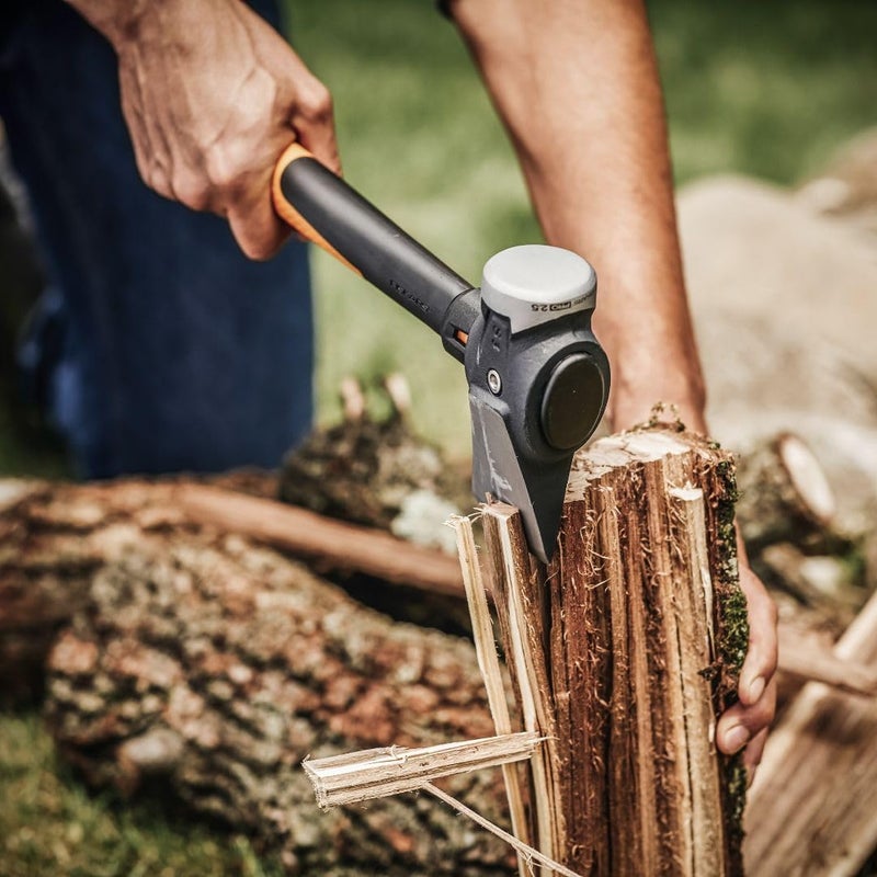 Fiskars Pro IsoCore Maul - 2.5-Pound Wood Splitter for Small Size Logs and Kindling with Shock-Absorbing Handle - Black/Orange - Image 2
