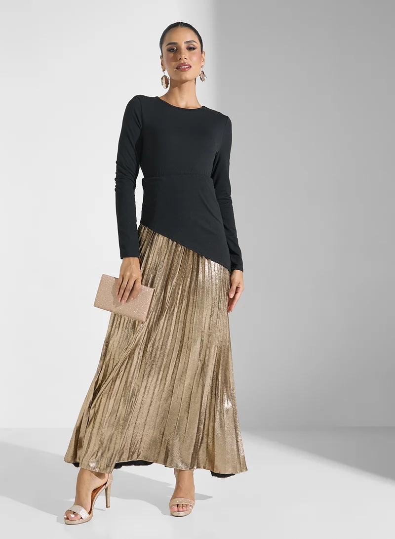 Khizana Pleated Maxi Dress