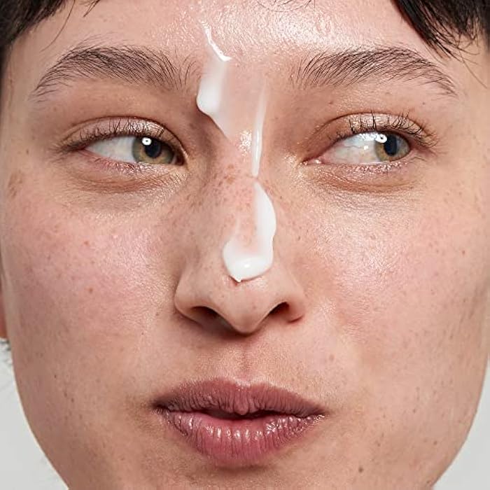 The INKEY List Vitamin B, C And E Moisturizer, Daily Moisturizer for Healthy Looking Skin, Vegan, Cruelty-Free, 1.7 oz - Image 2