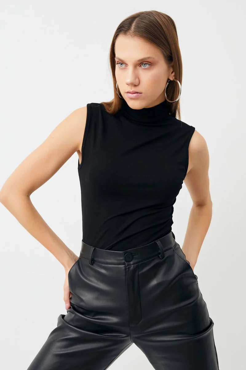 Bipantolon BIPANTOLON Women's 2-Pack Sleeveless Half Turtleneck Bodysuits