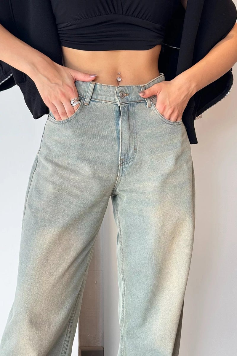 Gülseli High Waist Belt Detailed Women's Jeans  - Image 3