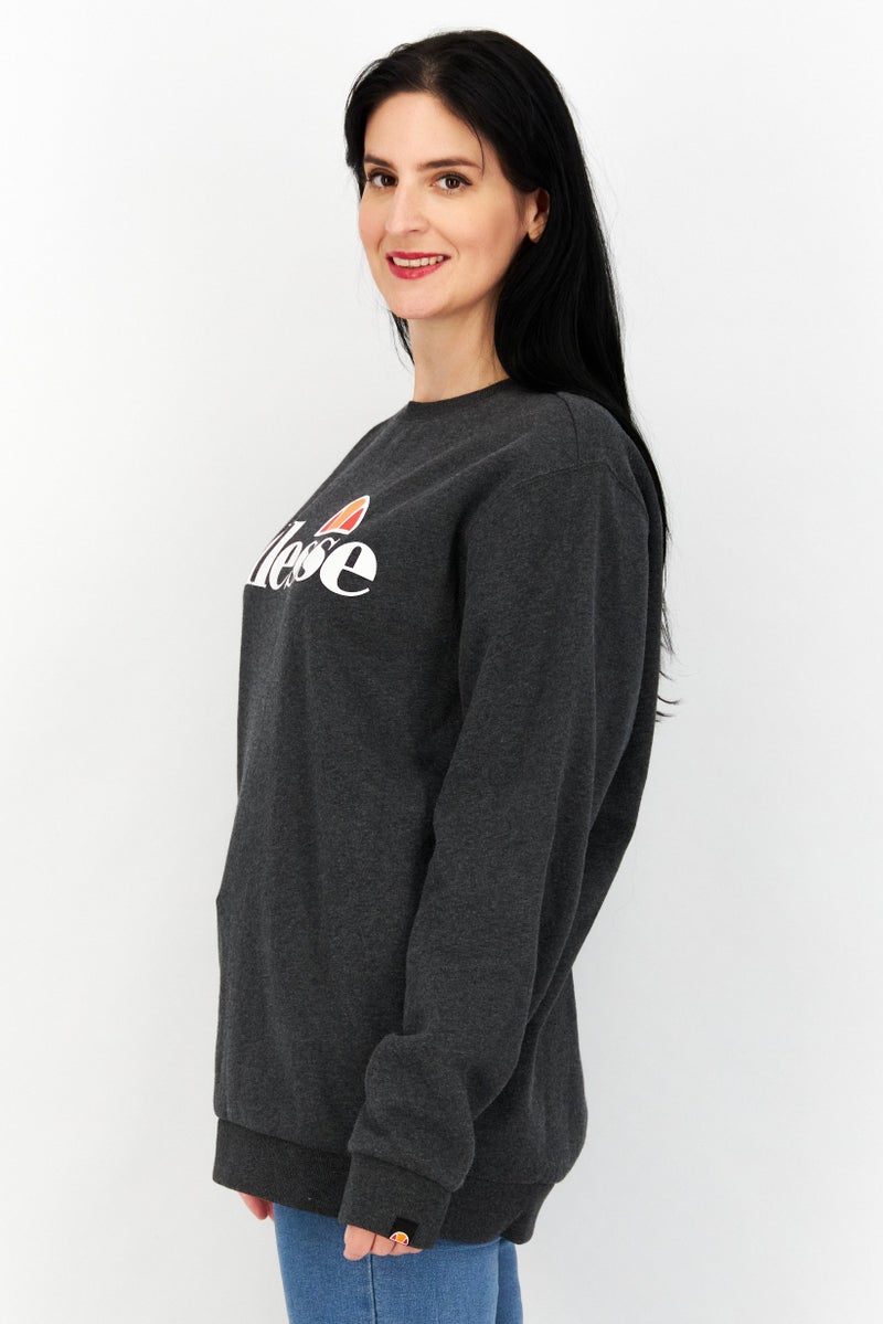 Ellesse سويت شيرت جرافيك بأكمام طويلة وياقة دائرية للنساء، رمادي داكن - Image 3