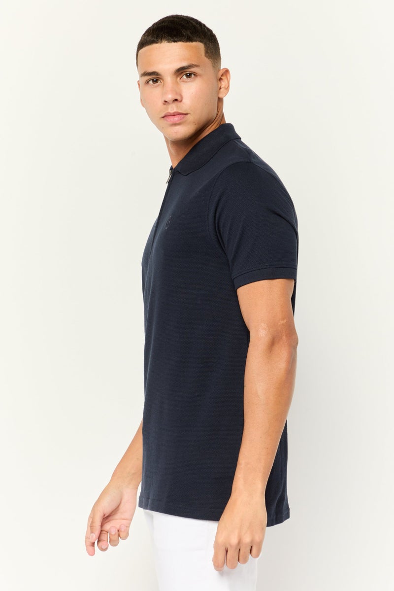CROSSHATCH بولو بأكمام قصيرة مطرزة للرجال بتصميم عادي، Navy - Image 2