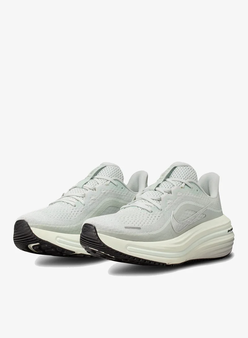 Nike Women's Winflo 12 Running Shoes