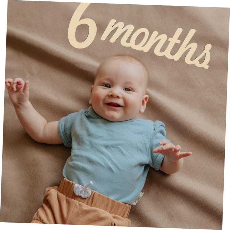 Wooden Baby Monthly Milestone Cards Set For Newborn Photography Memory Keepsake - Image 4