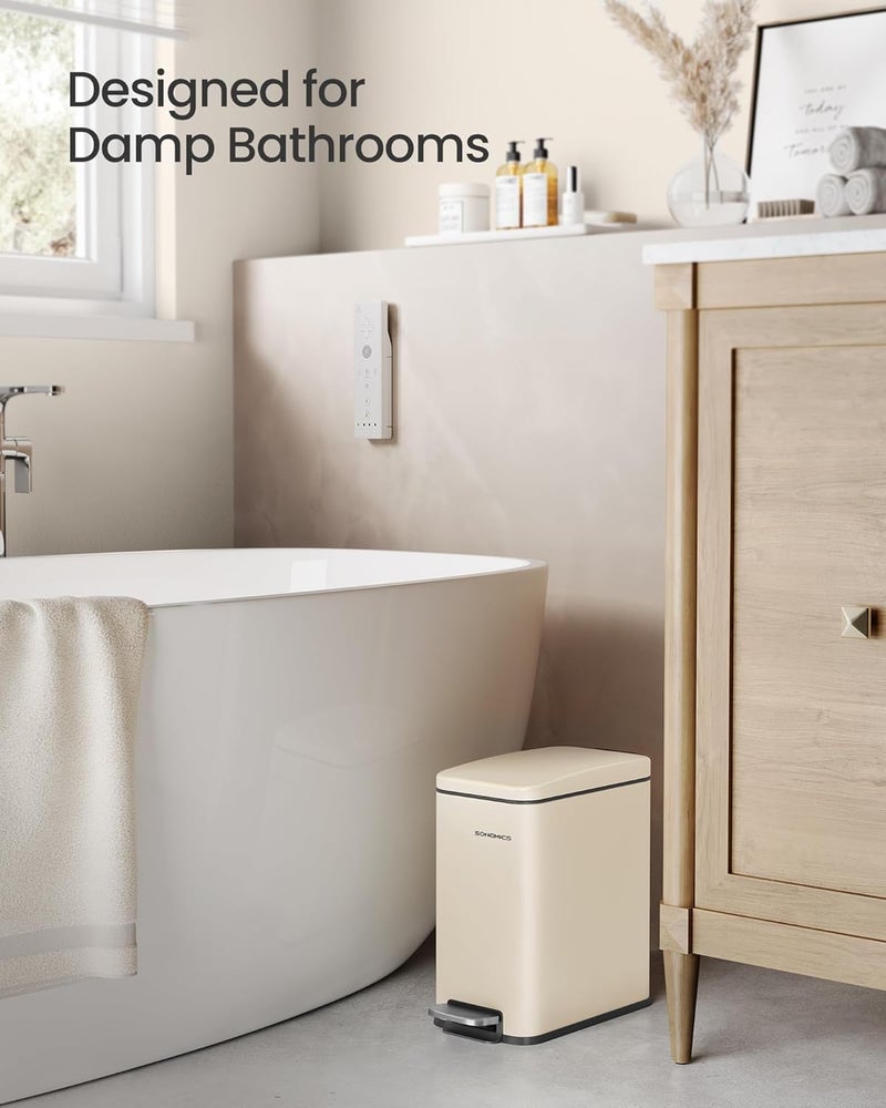 SONGMICS سلة مهملات الحمام من سونغميكس، سعة 1.3 جالون (5 ل) سلة مهملات صغيرة مع غطاء، نحيفة للمساحات الصغيرة، سلة قمامة من الفولاذ المقاوم للصدأ، إغلاق ناعم، بيج رملي - Image 3