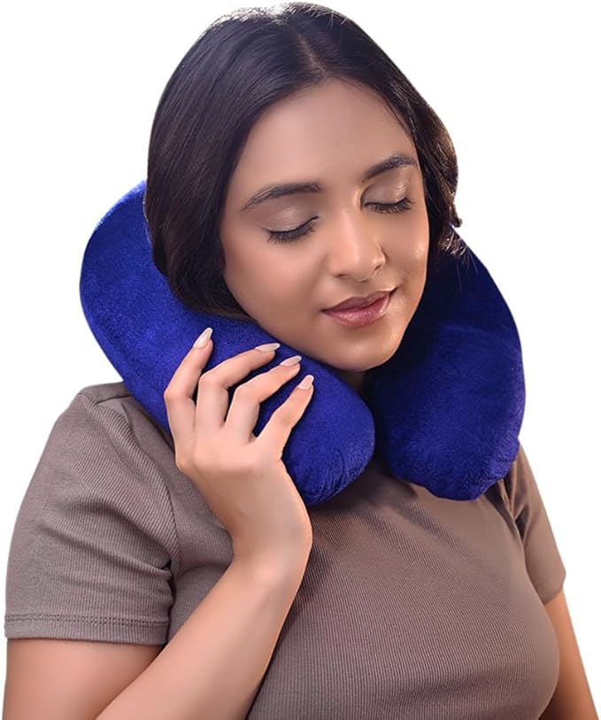 CareFoam وسادة عنق سفر CareFoam – دعم عنق خفيف الوزن للطيران، السيارة والقطار – غلاف مخملي فاخر، أزرق – نوم مريح للرجال والنساء - Image 5