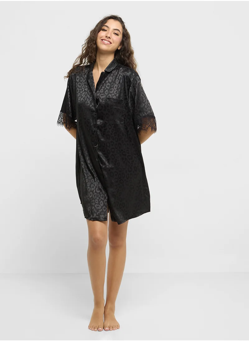 جينجر Satin Leopard Print Sleep Shirt With Lace Detailing