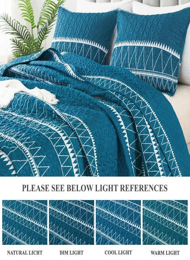 Andency Teal Quilt Set California King (112x104 Inch), 3 Pieces(1 Striped Triangle Printed Quilt and 2 Pillowcases), Bohemian Summer Lightweight Reversible Microfiber Bedspread Coverlet Sets - Image 3