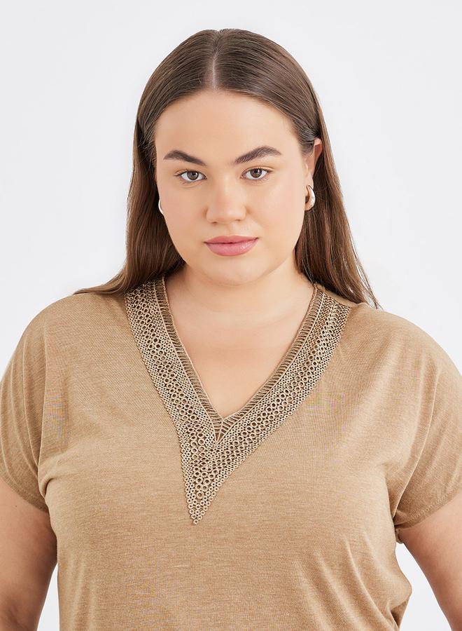 Styli Plus Brown T-Shirt with Lace Detail - Image 3