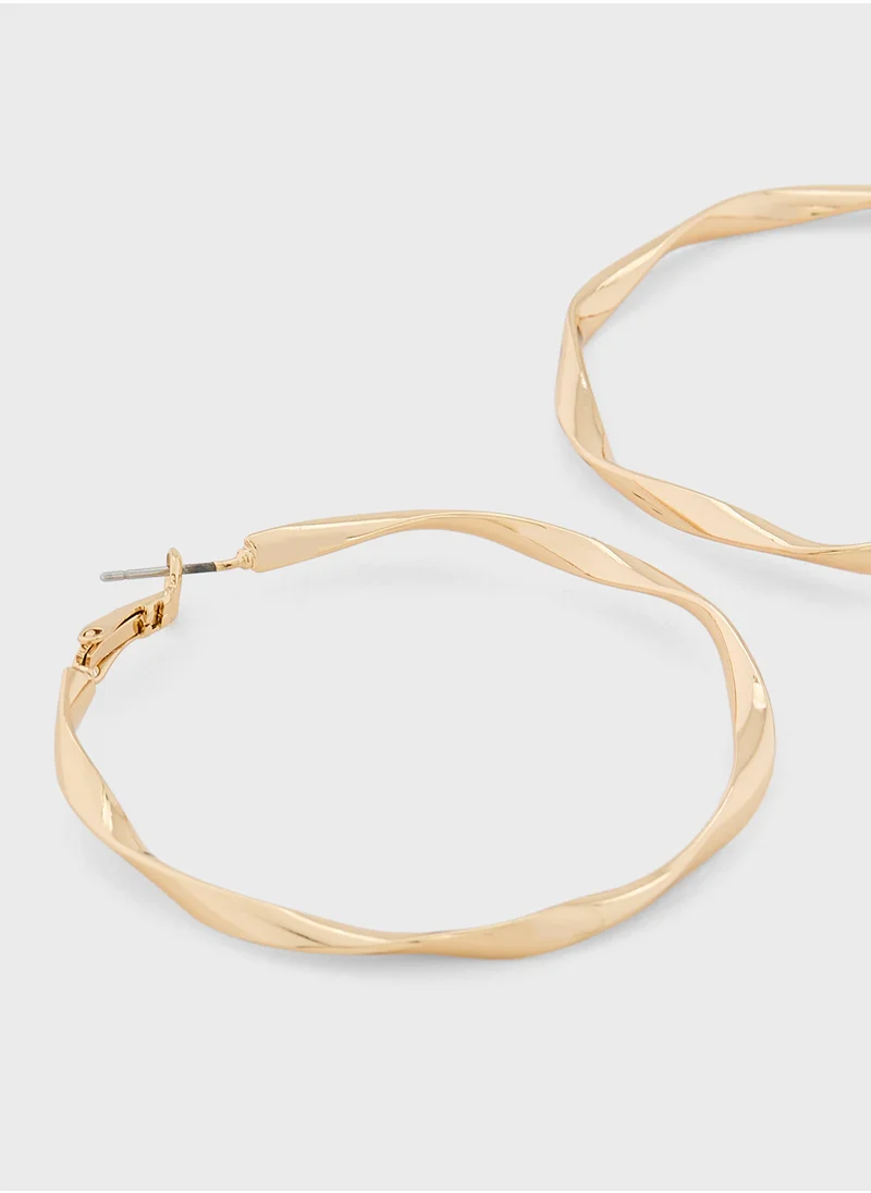 ايلا Twisted Hoop Earrings