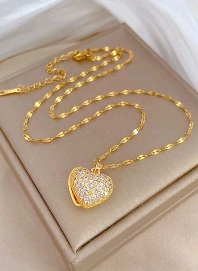 Royal Fashionable Copper Micro-Inlaid Cubic Zirconia Heart & Faux Pearl Shell Pendant Necklace, Anniversary Birthday Perfect Gifts, without Box - Image 4